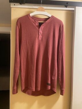 Abercrombie & Fitch Men’s Long-Sleeve Henley Shirt - Dusty Rose